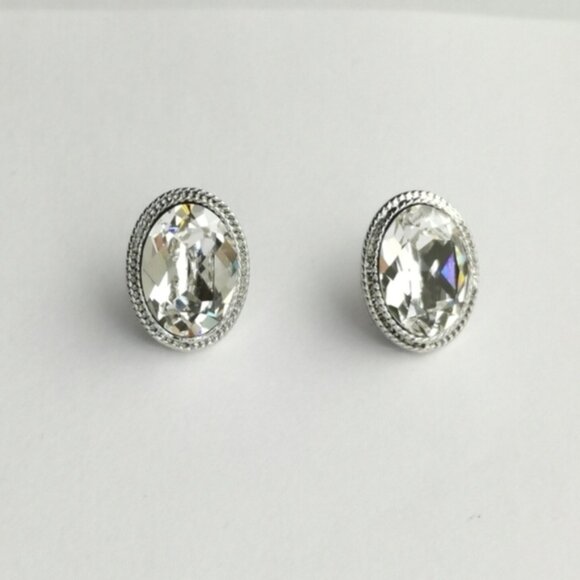 ES Jewelry - Swarovski Elements clear crystal silver tone stud earrings